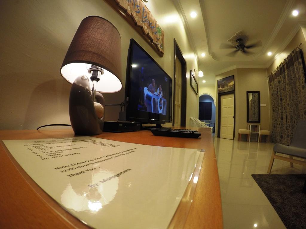 Wan'S Beach Guest House Dungun Pokoj fotografie